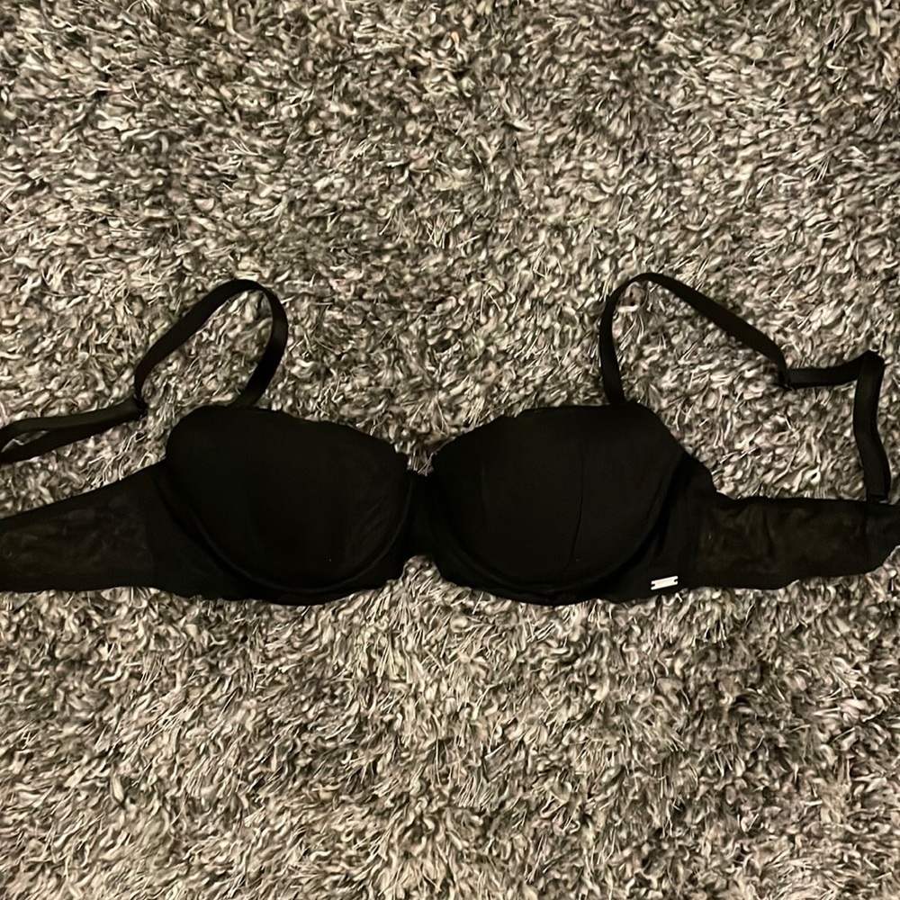 NWOT PINK push up bra with mesh lace detail